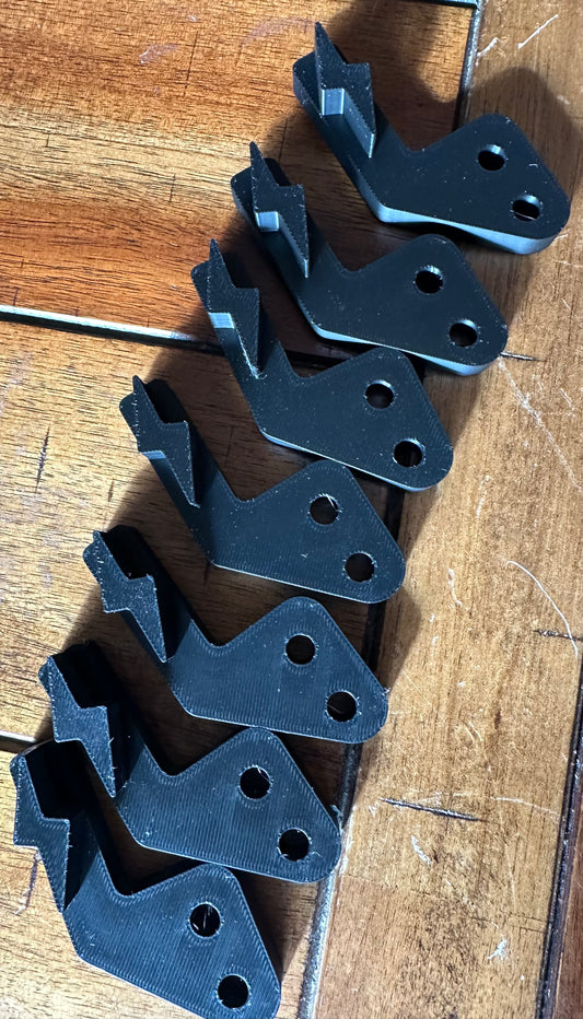 Non light bearing claw R/H